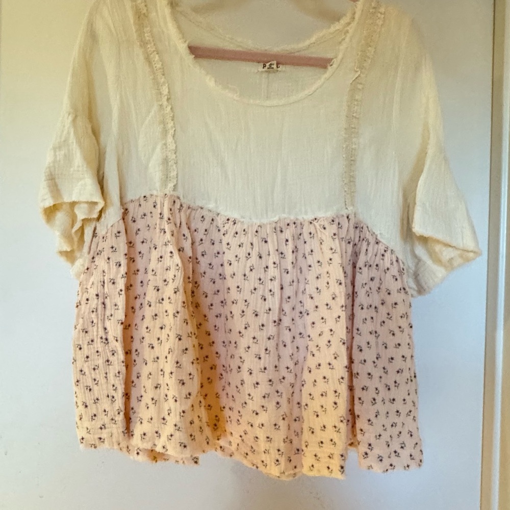 POL Cream Relaxed Ruffled Blouse - Picture 2 of 12